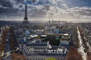 Goedkoop reizen naar Parijs met de trein, bus en vlucht