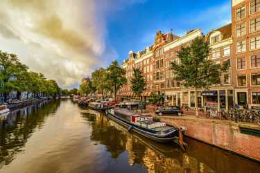 Groningen naar Amsterdam bus, trein, carpooling - Tickets en prijzen